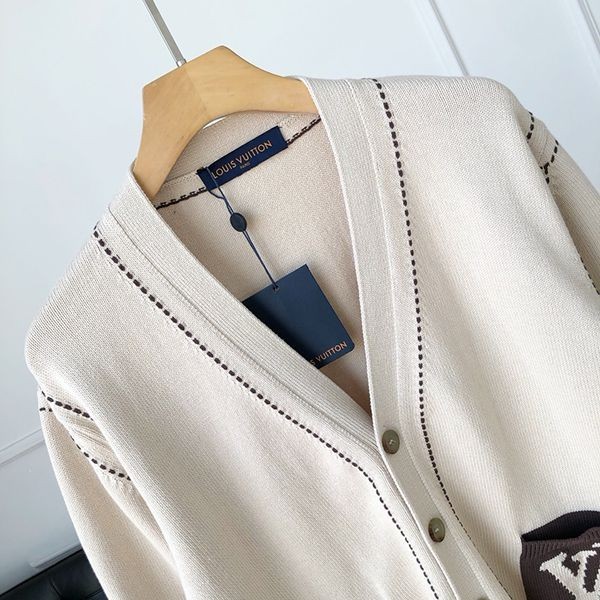 ルイヴィトン《スタイリッシュな》シグネチャー カーディガン 偽物 1AFPXV